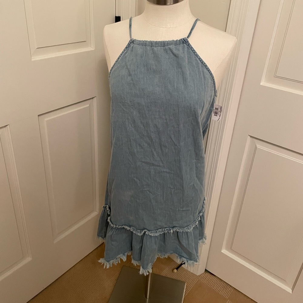 No brand (got it from a local clothing store), size 6, denim dress